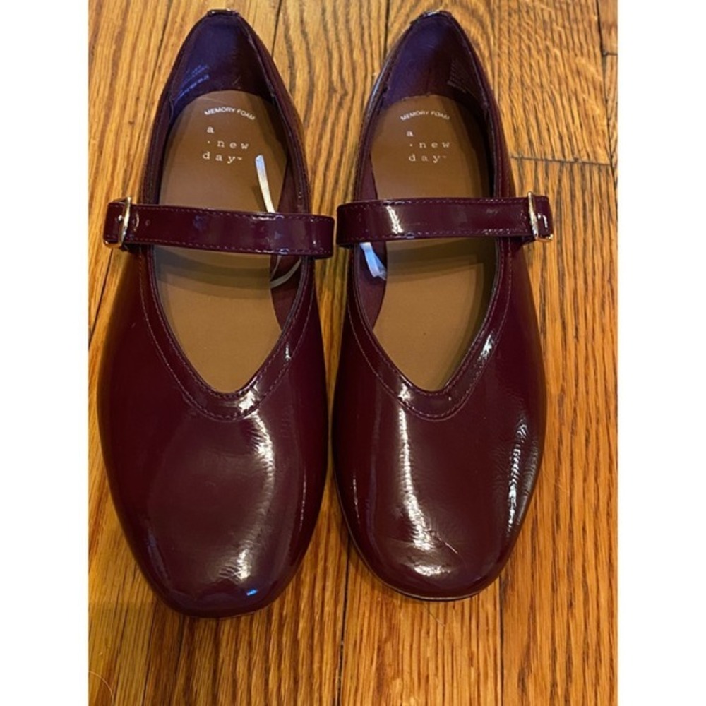 A New Day Burgundy Patent Mary Jane Flats Memory Foam Burgundy Wine Size 7